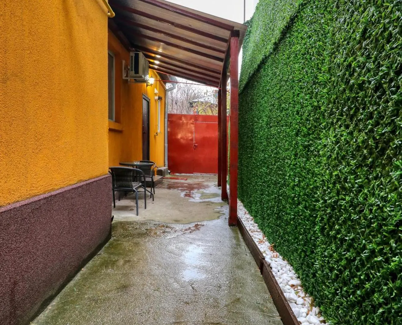2 Hidden Gems - All U Need - By Uni88 Apartments Bucharest