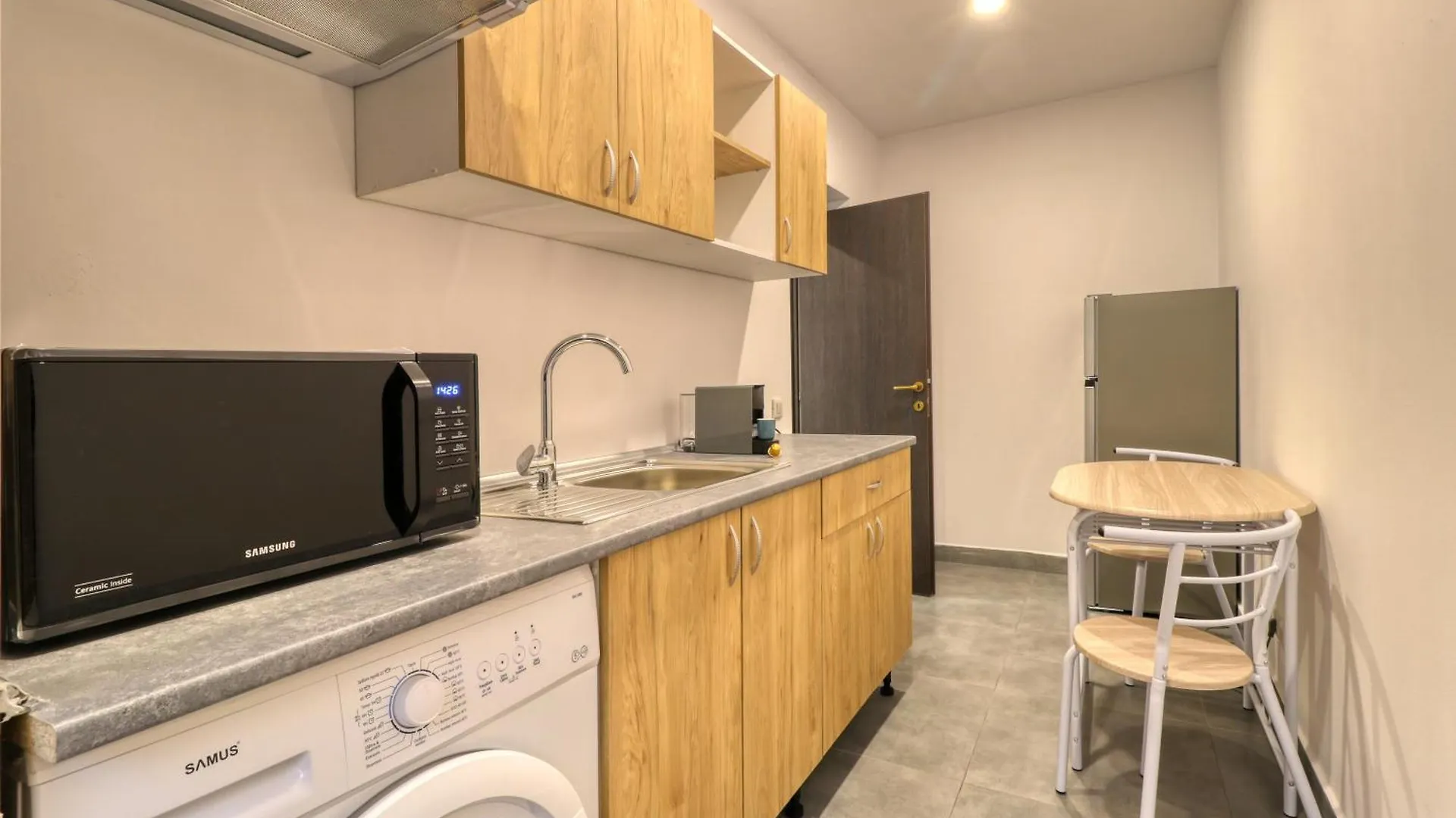 2 Hidden Gems - All U Need - By Uni88 Apartments Bucharest 0*,  Romania